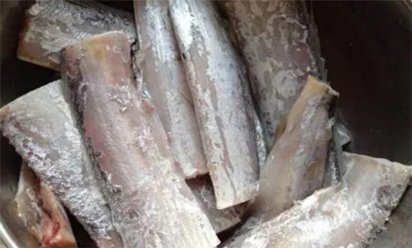 帶魚發(fā)黃能吃嗎？